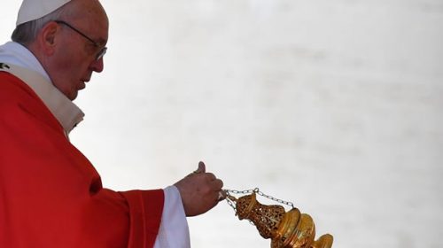 El Vaticano abrió el “lavadero del Papa” para los sin techo