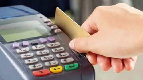 Tres de cuatro comercios no tienen posnets para aplicar la devolución del 15% de IVA Tres de cuatro comercios no tienen posnets para aplicar la devolución del 15% de IVA