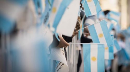 Revelan cuál es el verdadero color de la bandera argentina