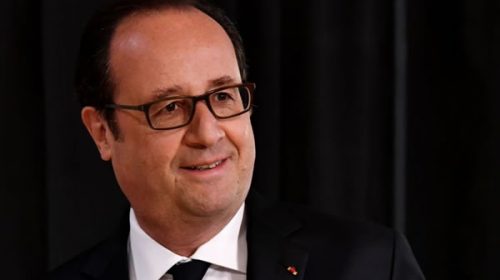 Desde el Palacio del Elíseo, Hollande llamó a votar por Macron