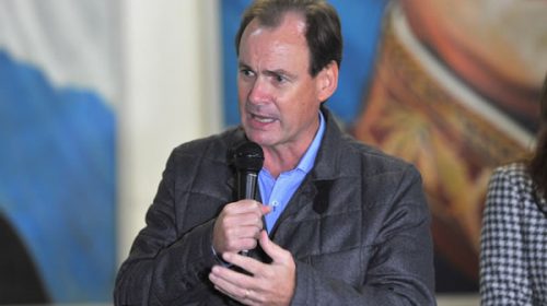 Bordet anunció un nuevo incremento salarial para empleados públicos