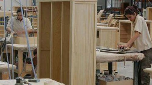 Fabricantes de muebles piden auxilio oficial para poder superar la crisis