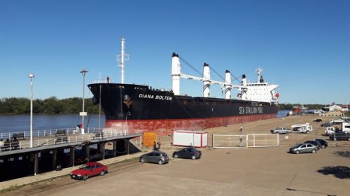 Buque partió de Concepción del Uruguay con más de 14.000 toneladas de arroz