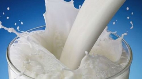 El consumo de leche por persona cayó un 6,4% en el primer cuatrimestre