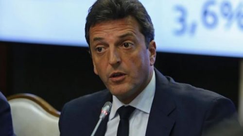 “Que el Estado deje de cobrar impuestos por comer”, reclamó Massa