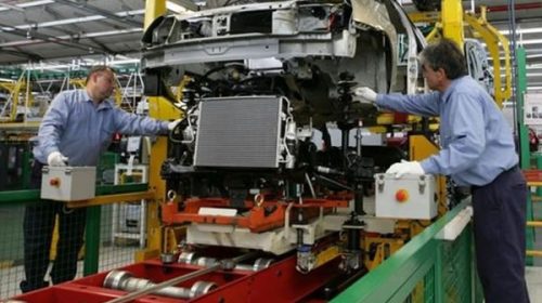 Actividad industrial creció en marzo y cortó con un año de retrocesos