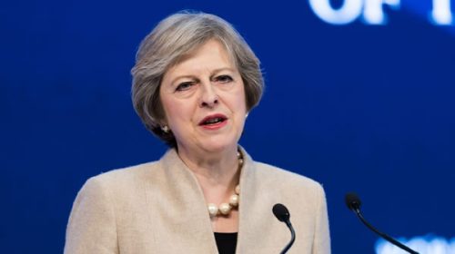 May propuso cambiar leyes de “derechos humanos” para combatir el terrorismo
