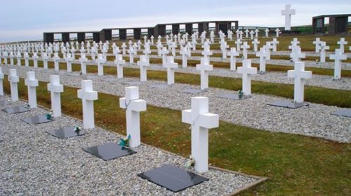 Exhumarán cadáveres de soldados argentinos en Malvinas