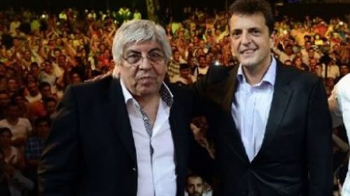 Massa incorpora a Moyano y gremios del transporte