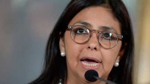 Maduro reemplaza a Delcy Rodríguez, la canciller que tuvo duros cruces con el macrismo