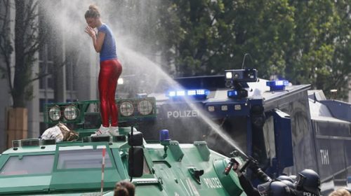 La policía pide refuerzos en Hamburgo porque los disturbios continúan