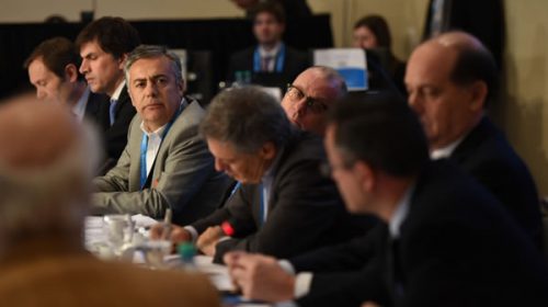 Cornejo aprovecha la cumbre del Mercosur en Mendoza para pedirle más fondos a Macri