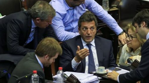 Cambiemos y el massismo compiten por sacar provecho de la situación de De Vido