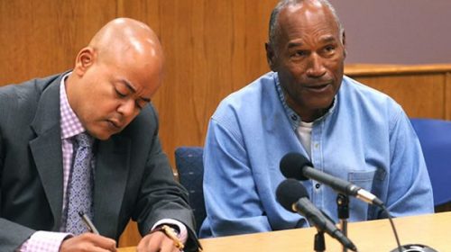 O.J. Simpson saldrá de prisión en libertad condicional