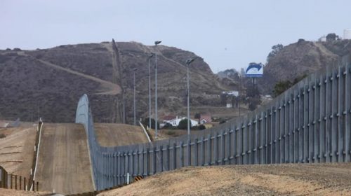 La Cámara de Representantes aprueba los primeros fondos para el muro de Trump