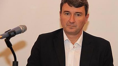 Echan al director de escuelas técnicas que denunció subejecución presupuestaria