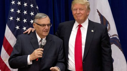 Trump prepara una nueva afrenta a los hispanos con un posible perdón al sheriff Arpaio