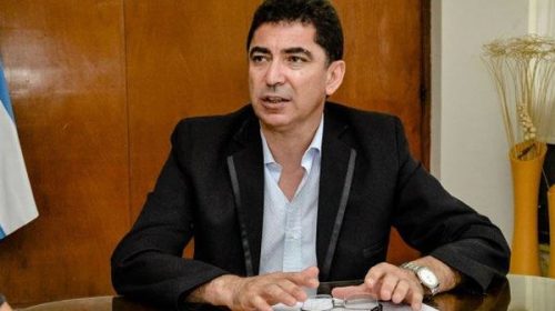 Comenzarán a instalarse los 100 primeros relojes biométricos en escuelas