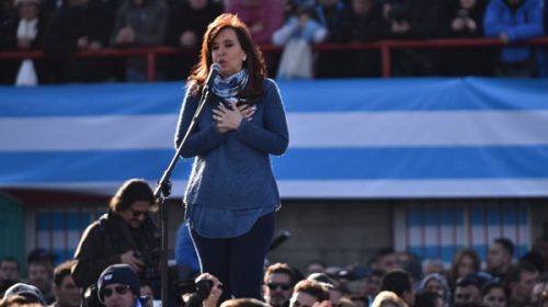 Cristina Kirchner llamó al peronismo a “reagruparse” para votar contra Macri