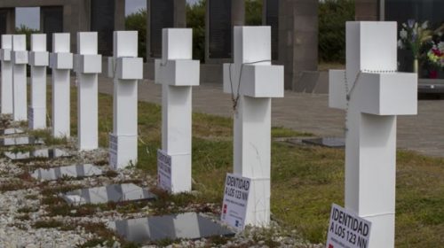 Concluyó la exhumación de los restos de argentinos sepultados en Malvinas