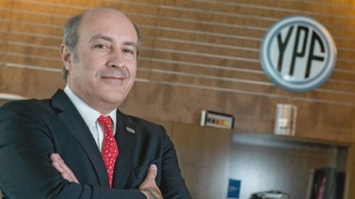 Renunció el CEO de YPF y lo reemplazan con un comité