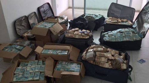 Hallada una montaña de billetes en un búnker de un hombre de confianza de Temer
