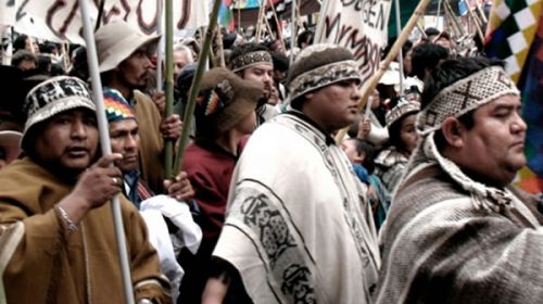 Los pueblos originarios advierten por múltiples desalojos