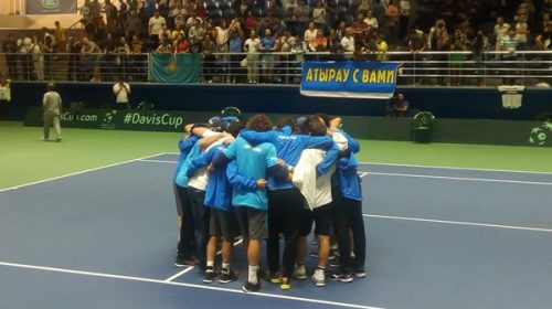 Del cielo al infierno: a casi un año de ganar la Copa, Argentina descendió en la Davis
