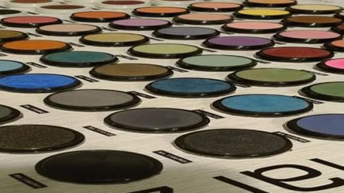 La Anmat prohibió el uso de más de 30 productos cosméticos y médicos