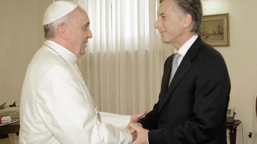 El Gobierno buscará acordar una visita de Francisco para 2018