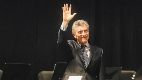 Doble intento de Macri por revertir el marcador en Santiago del Estero y Santa Fe