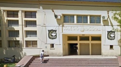 Grave incursión de la Policía en una escuela