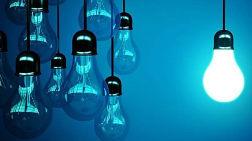 Tras cuatro bajas consecutivas, el consumo eléctrico repuntó 2,2% en agosto