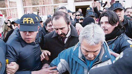 Sumario a gendarmes desmiente versión de Bullrich por Maldonado