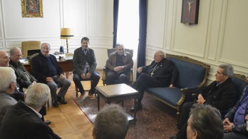 La CGT se reunió con la Iglesia y le expresó “preocupada” por la situación social