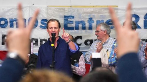 Bordet llama a la “unidad del peronismo” para ganar en octubre en Entre Ríos