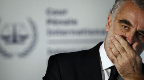 Denuncian que Moreno Ocampo tiene cuentas off shore y el ex fiscal habla de un “hackeo”