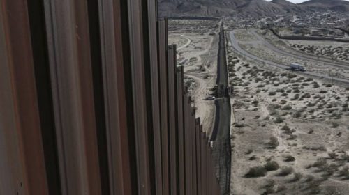 El Congreso de EE UU aprueba 10.000 millones de dólares para el muro