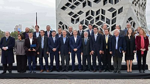 El Gobierno se queda con la carta del Pacto Fiscal para negociar en 2018 con provincias