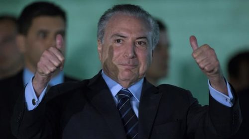 Temer dice que “la verdad venció” tras salvar su mandato en Brasil