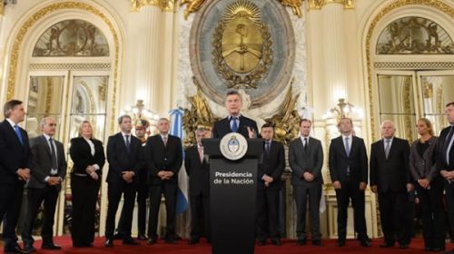 La Rosada cambia de táctica y dilata una reunión a solas con gobernadores