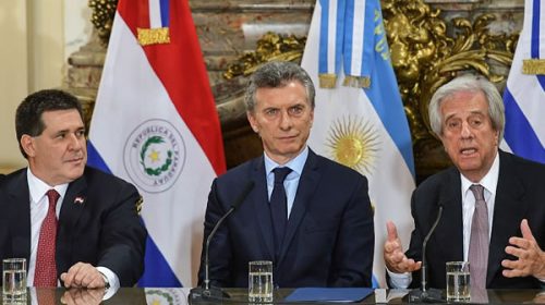 Argentina, Uruguay y Paraguay lanzaron la candidatura conjunta para el Mundial de 2030