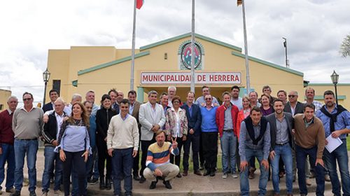 “El peronismo está movilizado y unido”