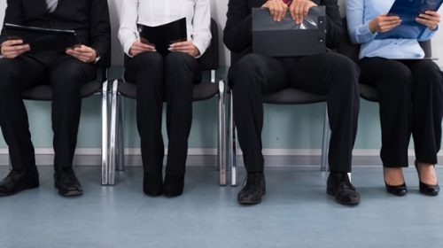 Más de la mitad de los argentinos continúan con problemas de empleo