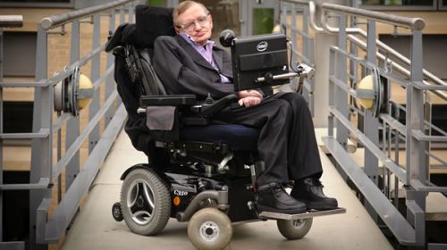 Stephen Hawking le pone nueva fecha al fin del mundo