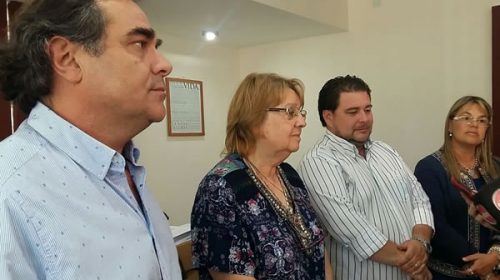Seguirá la prueba piloto de los relojes faciales en escuelas