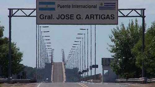 Rigen nuevos precios en las tarifas para cruzar por puente a Uruguay
