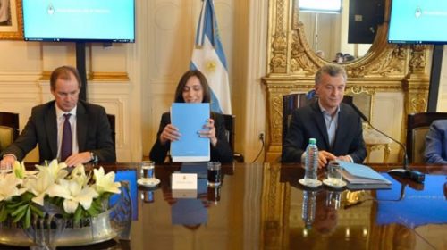 Macri culpó a la suba de salarios estatales por la falta de creación de empleo privado