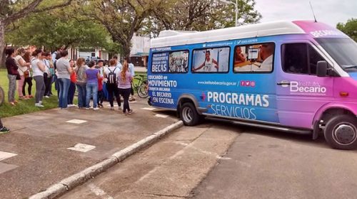 Distribuirán formularios de becas en Concordia