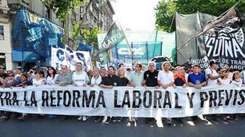 En todo el país se movilizan contra la reforma previsional
